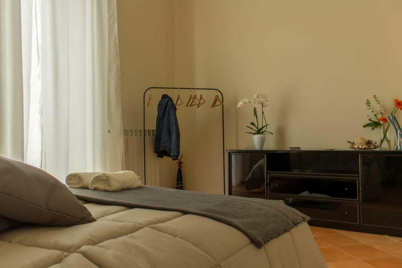 Apartmán Fronte Al Porto Salerno Exteriér fotografie