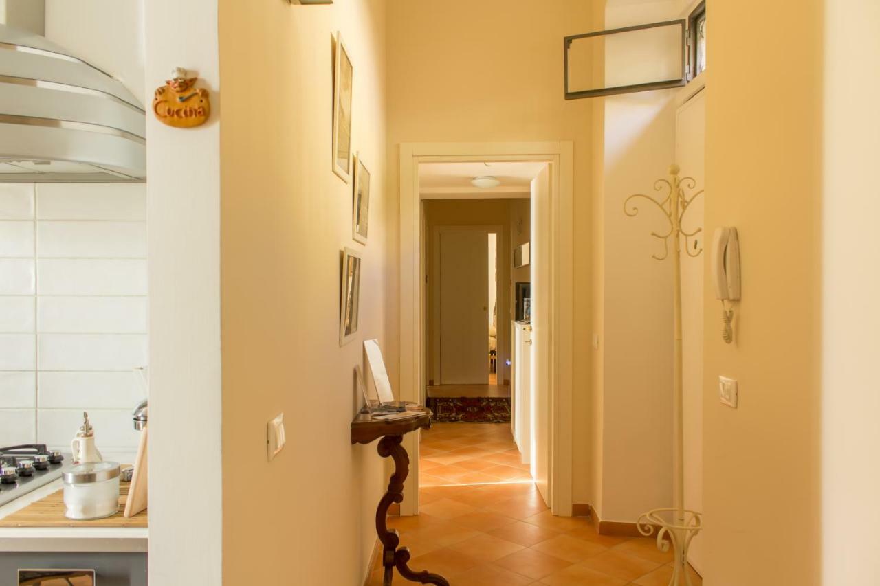 Apartmán Fronte Al Porto Salerno Exteriér fotografie