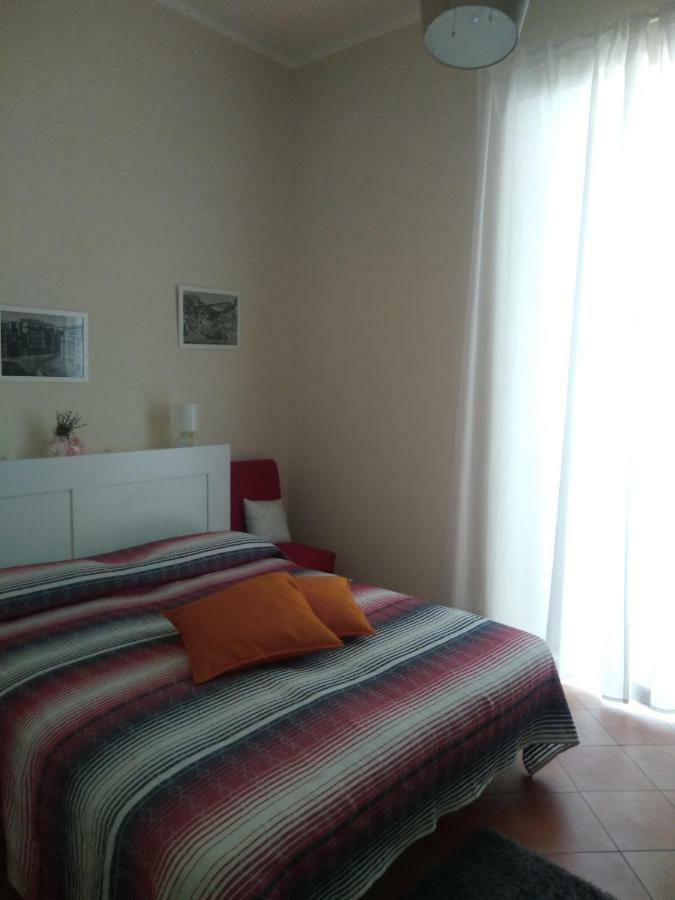 Apartmán Fronte Al Porto Salerno Exteriér fotografie