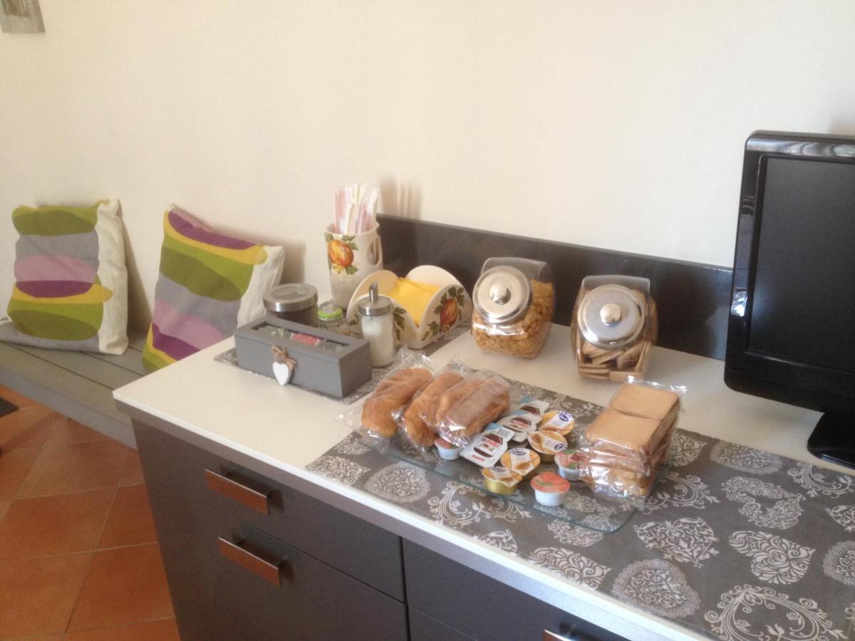 Apartmán Fronte Al Porto Salerno Exteriér fotografie